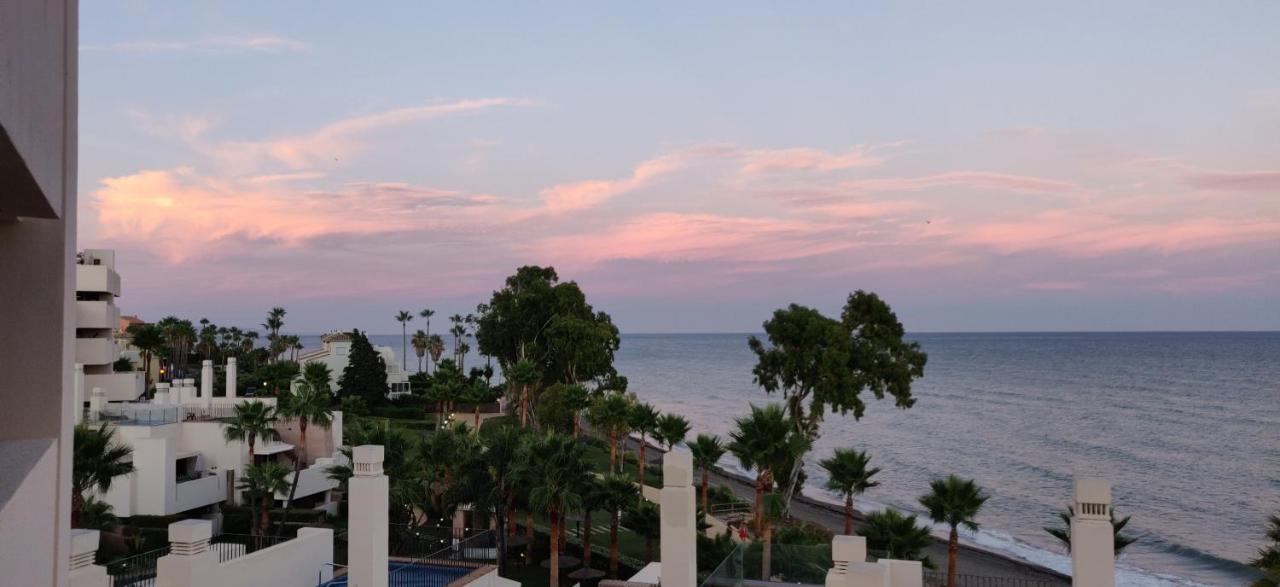 Ferienwohnung Bahia De La Plata Seafront Estepona Exterior foto