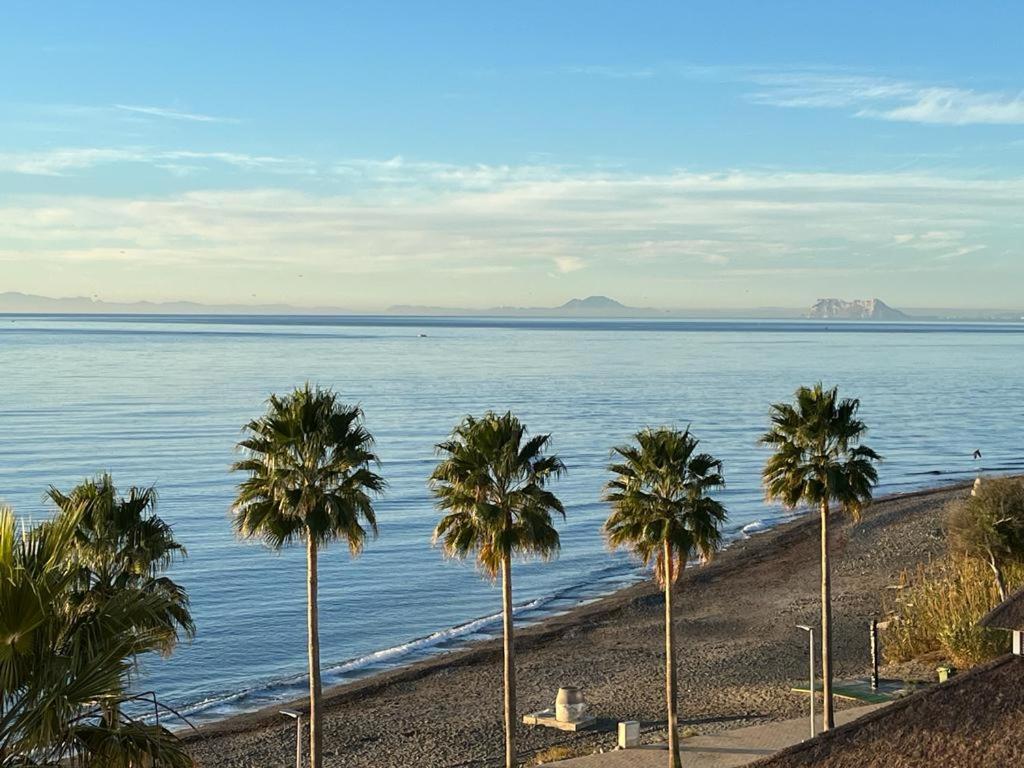 Ferienwohnung Bahia De La Plata Seafront Estepona Exterior foto