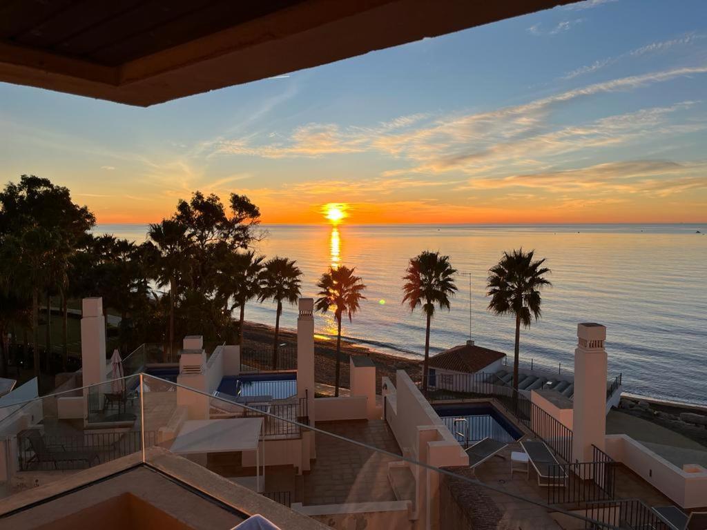 Ferienwohnung Bahia De La Plata Seafront Estepona Exterior foto